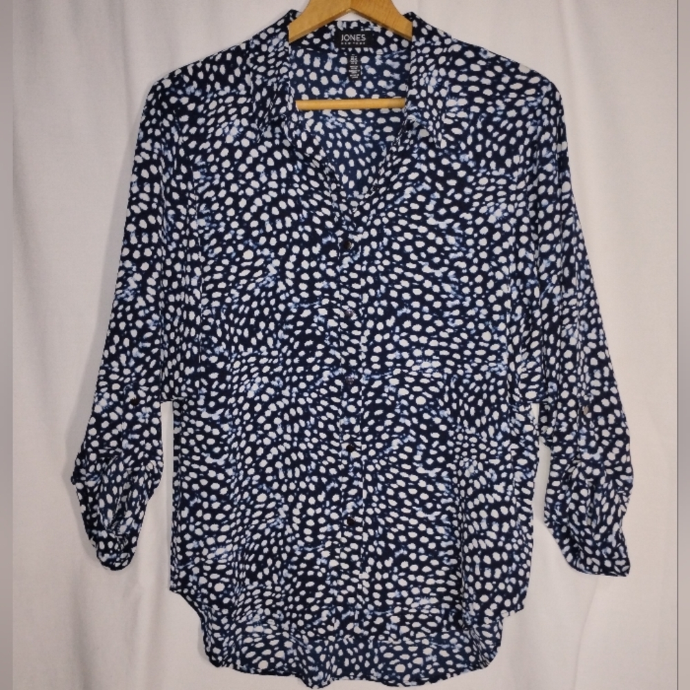 Jones New York Blue and White 3/4 Sleeve Button Down Shirt